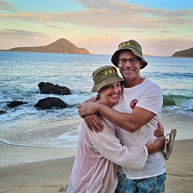 couple the merchants of joy beach hat headwear